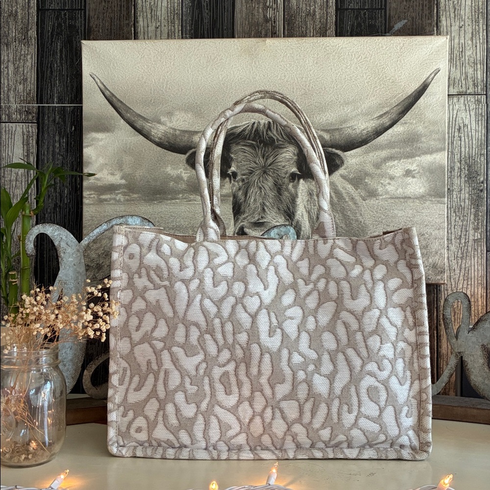 H&M Cream and Tan Patterned Tote Bag